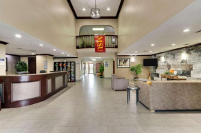 Best Western PLUS University Inn & Suites